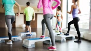 Aula de Step: Queime mais Calorias se Divertindo