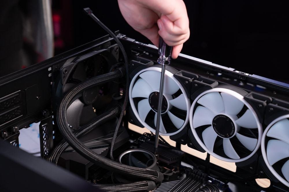Como Instalar o Water Cooler no seu PC